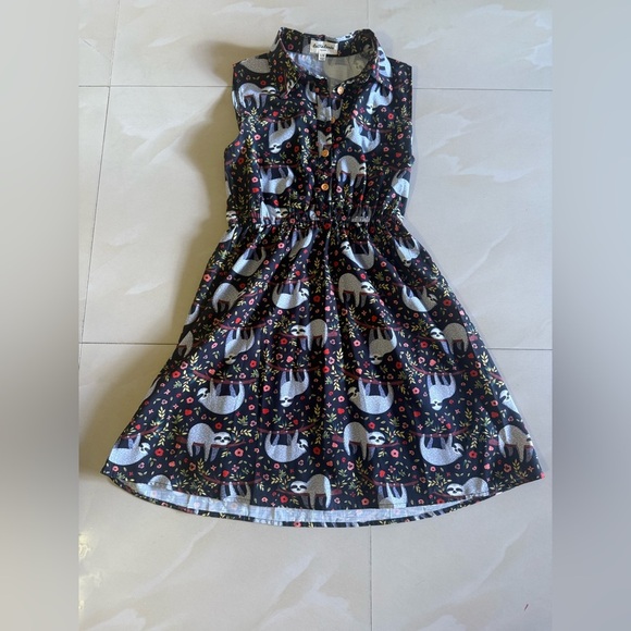 La Vie Lente Sleeveless Sloth Print Shirtdress S/M Quirky Novelty Button Up - Picture 12 of 15